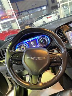 کرایسلەر 300